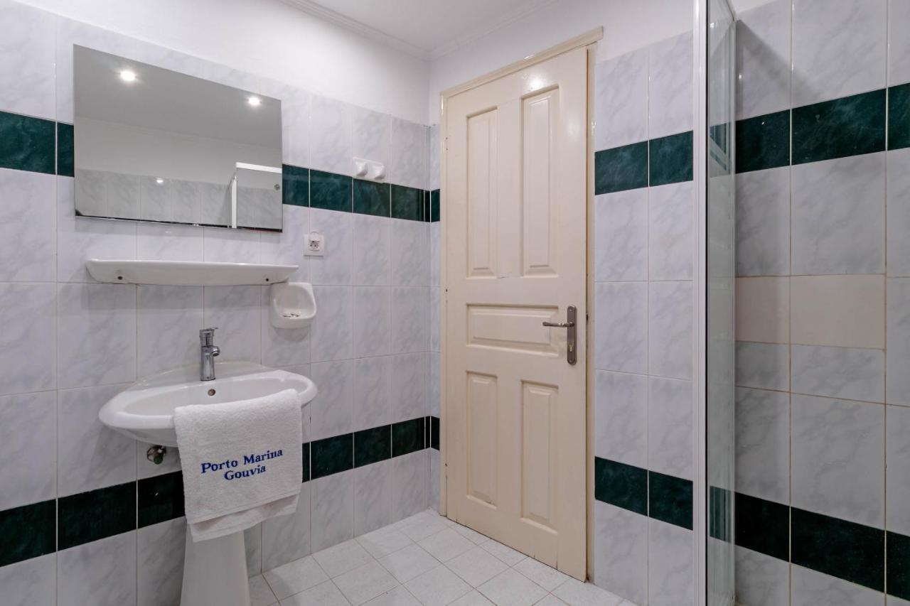 Porto Marina Aparthotel 古维亚 外观 照片