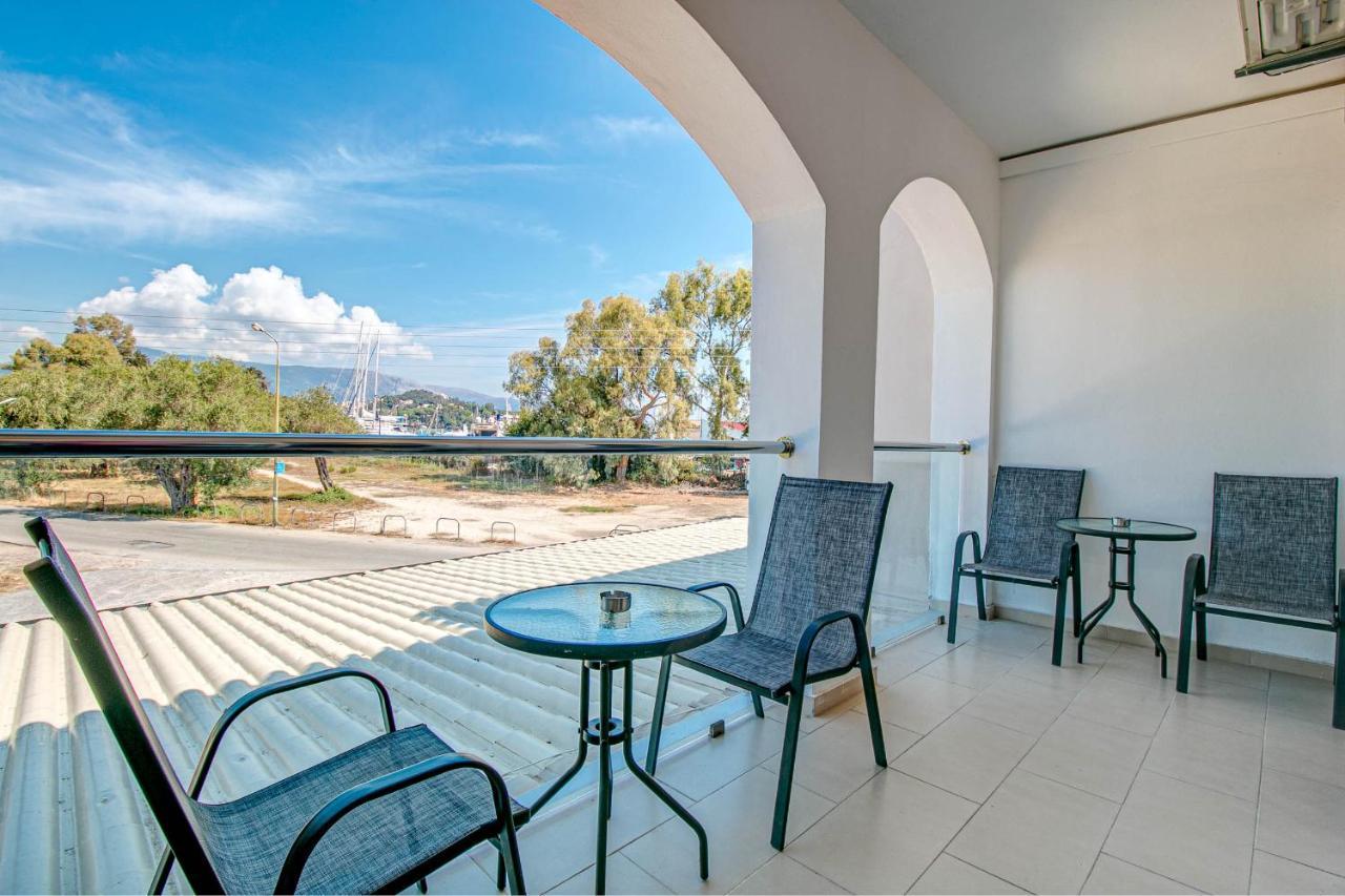 Porto Marina Aparthotel 古维亚 外观 照片