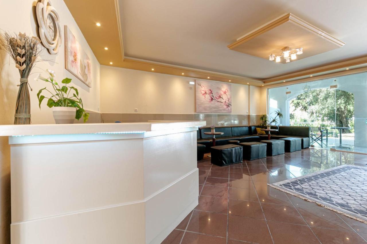 Porto Marina Aparthotel 古维亚 外观 照片
