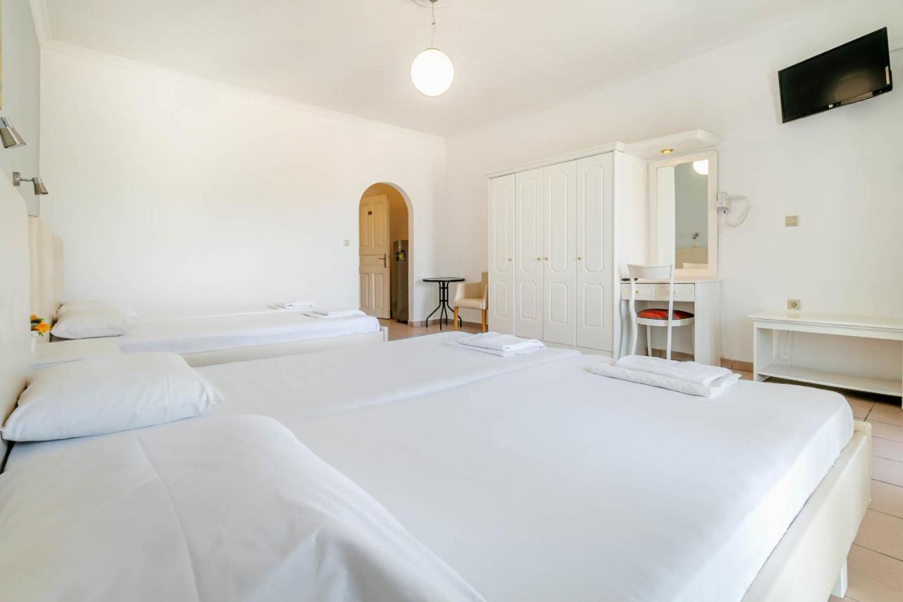 Porto Marina Aparthotel 古维亚 外观 照片